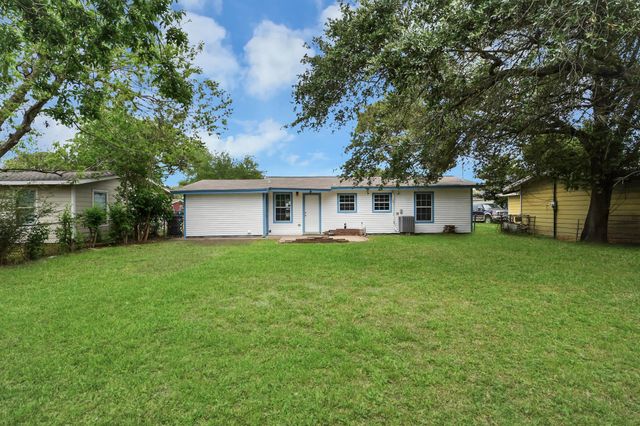 3511 Palm Avenue, Texas City, TX 77590
