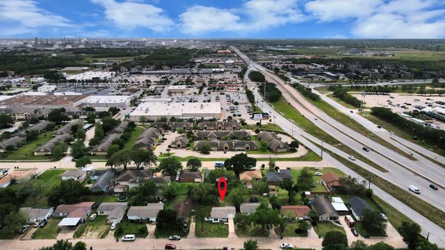 3511 Palm Avenue, Texas City, TX 77590