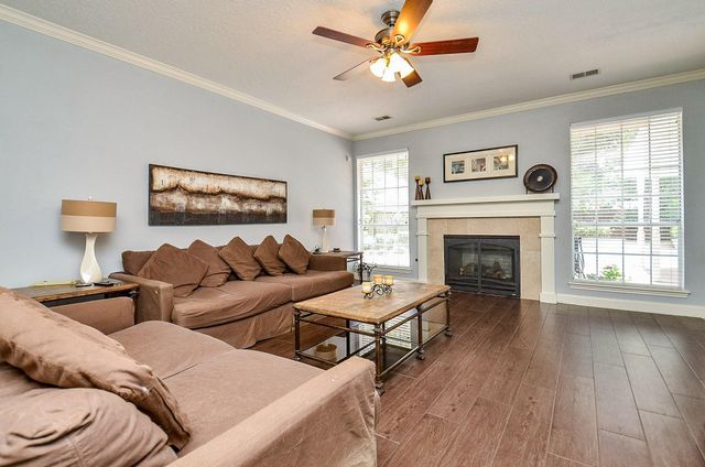 3126 Serene Oak Drive, Sugar Land, TX 77478