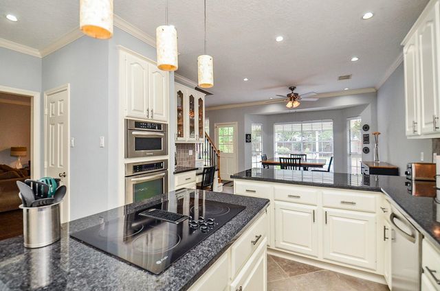 3126 Serene Oak Drive, Sugar Land, TX 77478