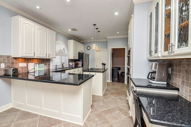 3126 Serene Oak Drive, Sugar Land, TX 77478