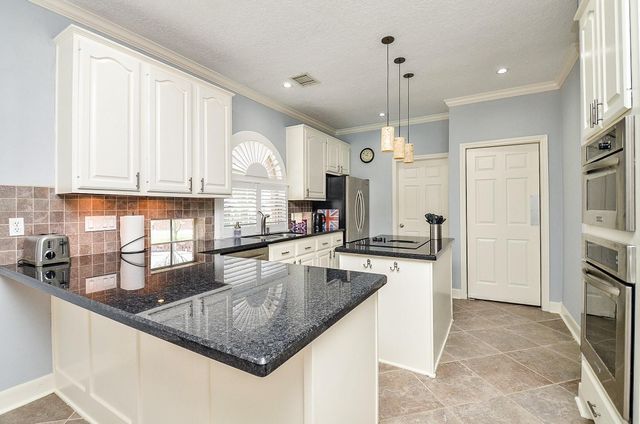 3126 Serene Oak Drive, Sugar Land, TX 77478