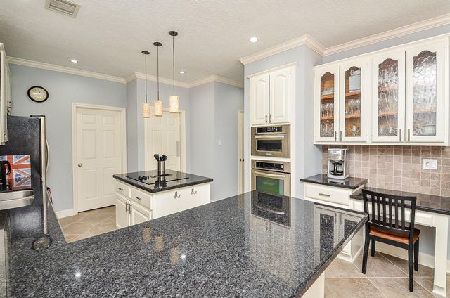 3126 Serene Oak Drive, Sugar Land, TX 77478