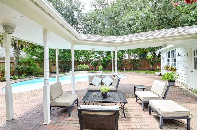 3126 Serene Oak Drive, Sugar Land, TX 77478