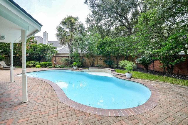 3126 Serene Oak Drive, Sugar Land, TX 77478