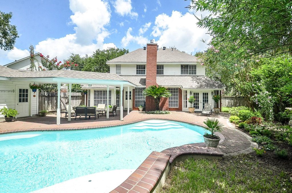 3126 Serene Oak Drive, Sugar Land, TX 77478
