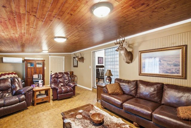 135 Indian Mountain Court, Granbury, TX 76048