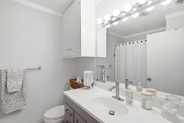 135 Indian Mountain Court, Granbury, TX 76048