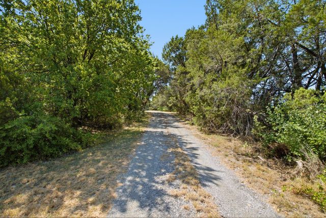 135 Indian Mountain Court, Granbury, TX 76048