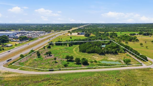 135 Indian Mountain Court, Granbury, TX 76048