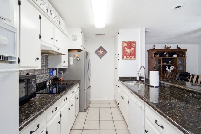 135 Indian Mountain Court, Granbury, TX 76048