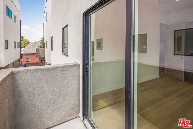 11012 Hortense Street A, North Hollywood, CA 91602