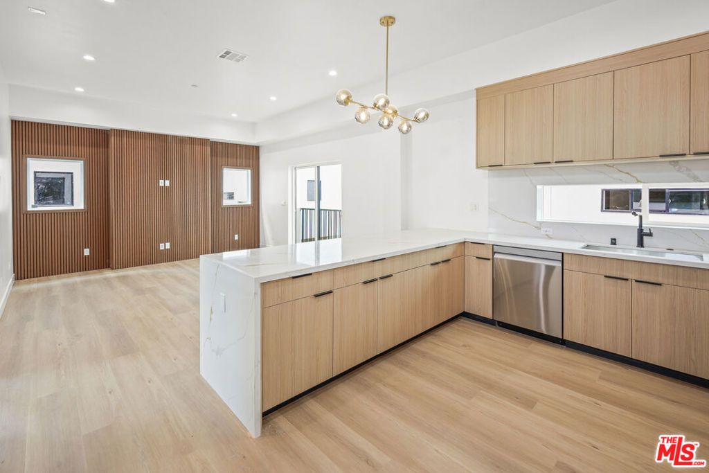 11012 Hortense Street A, North Hollywood, CA 91602