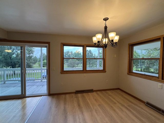 7130 N US Hwy 51, Janesville, WI 53545