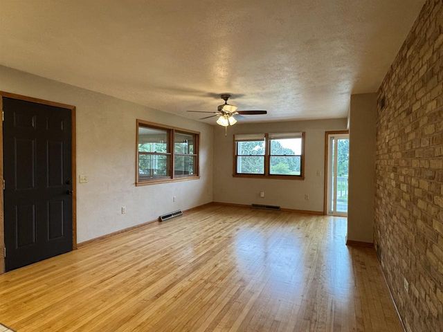 7130 N US Hwy 51, Janesville, WI 53545
