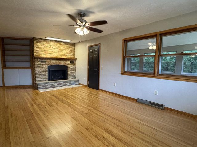7130 N US Hwy 51, Janesville, WI 53545