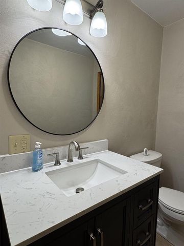 7130 N US Hwy 51, Janesville, WI 53545