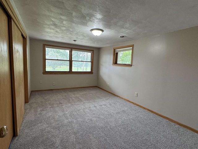 7130 N US Hwy 51, Janesville, WI 53545