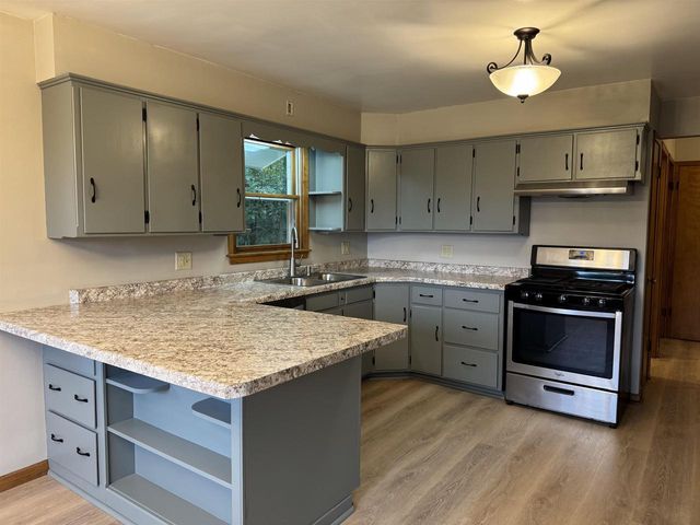 7130 N US Hwy 51, Janesville, WI 53545