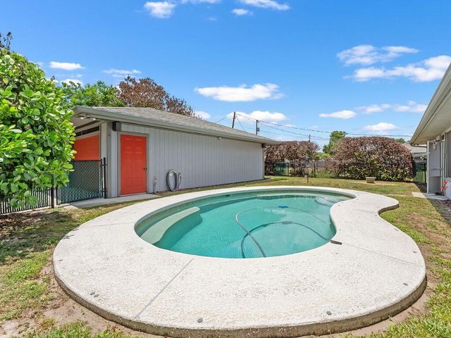 403 SW Cahoon Court, Port St. Lucie, Port St Lucie, FL 34953