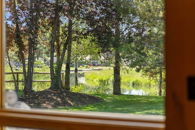 55635 Gatehouse Lane, Bend, OR 97707