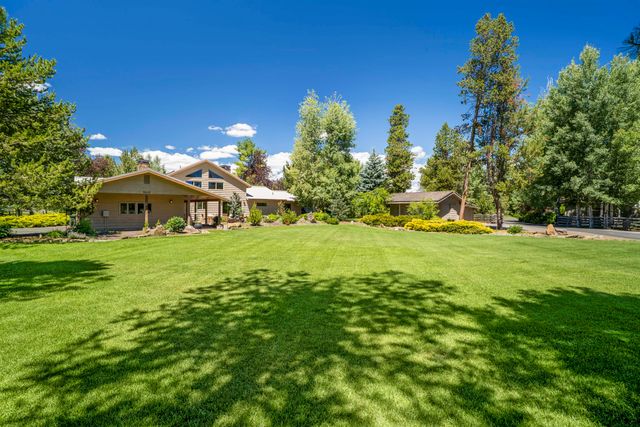 55635 Gatehouse Lane, Bend, OR 97707