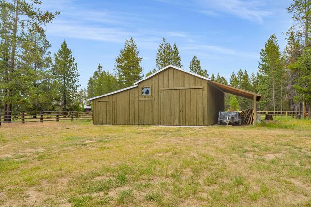 55635 Gatehouse Lane, Bend, OR 97707