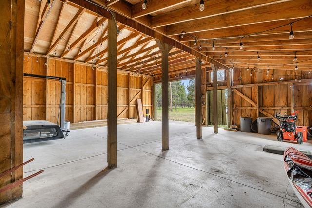 55635 Gatehouse Lane, Bend, OR 97707