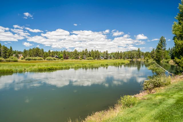 55635 Gatehouse Lane, Bend, OR 97707