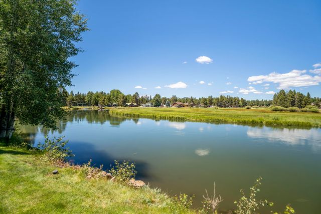 55635 Gatehouse Lane, Bend, OR 97707