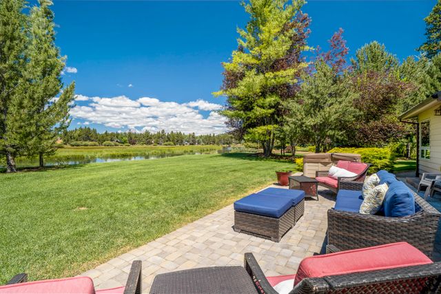55635 Gatehouse Lane, Bend, OR 97707