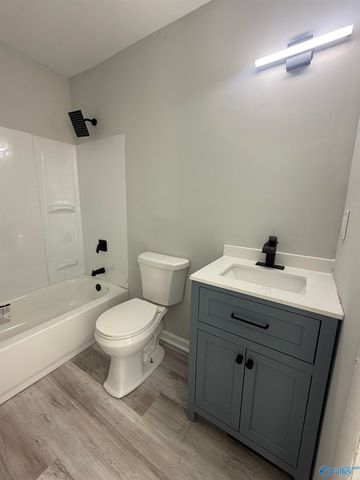 511 14th Avenue NW, Decatur, AL 35601