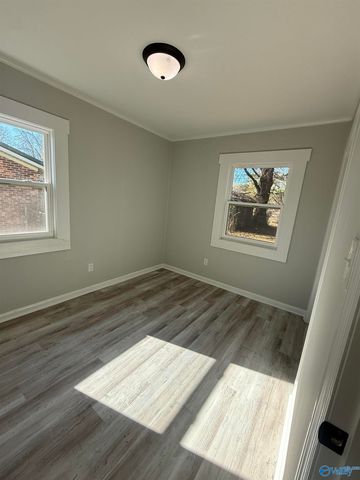 511 14th Avenue NW, Decatur, AL 35601