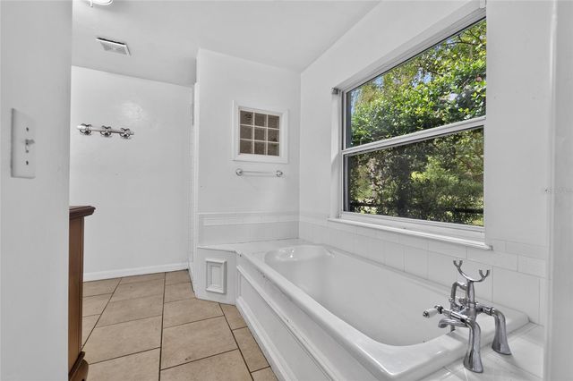 104 LONG POND WAY, Hawthorne, FL 32640