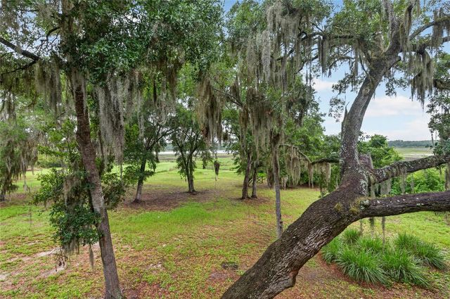 104 LONG POND WAY, Hawthorne, FL 32640