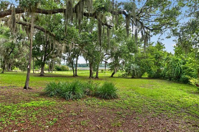 104 LONG POND WAY, Hawthorne, FL 32640
