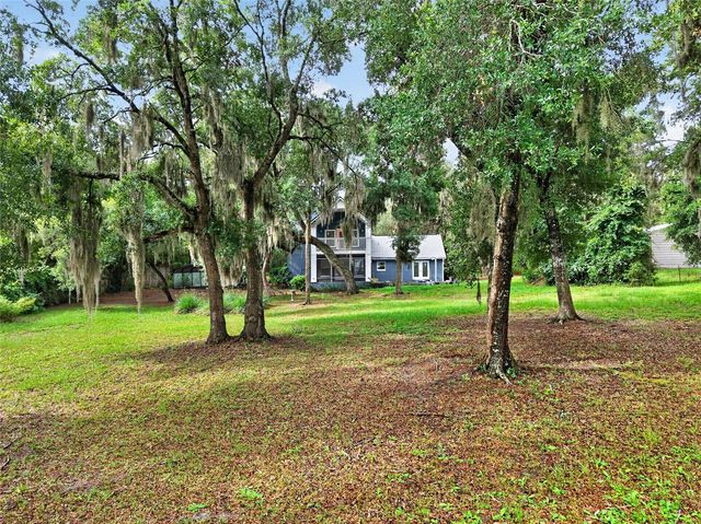 104 LONG POND WAY, Hawthorne, FL 32640