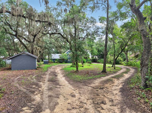 104 LONG POND WAY, Hawthorne, FL 32640