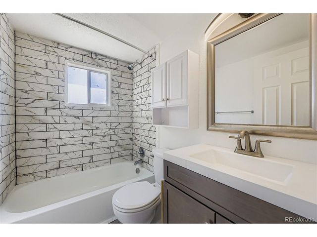 316 N 10th Ave, Brighton, CO 80601