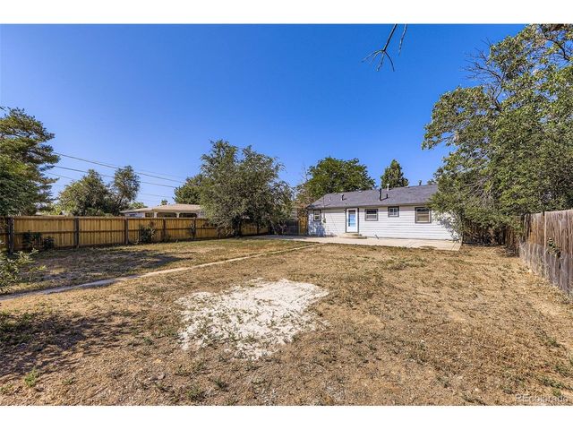 316 N 10th Ave, Brighton, CO 80601