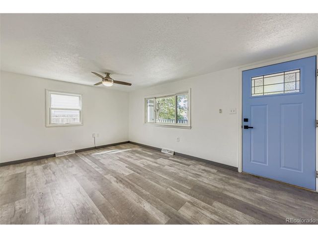 316 N 10th Ave, Brighton, CO 80601