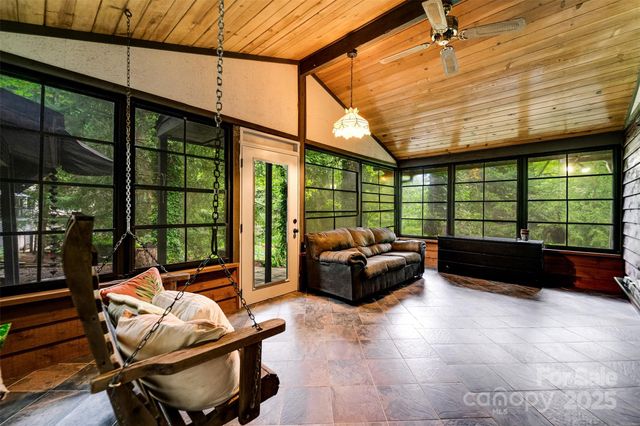 370 Hidden Trail, Franklin, NC 28734