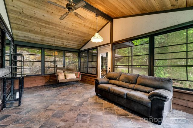 370 Hidden Trail, Franklin, NC 28734