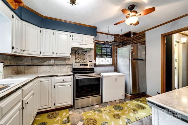 370 Hidden Trail, Franklin, NC 28734