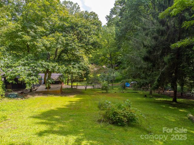 370 Hidden Trail, Franklin, NC 28734