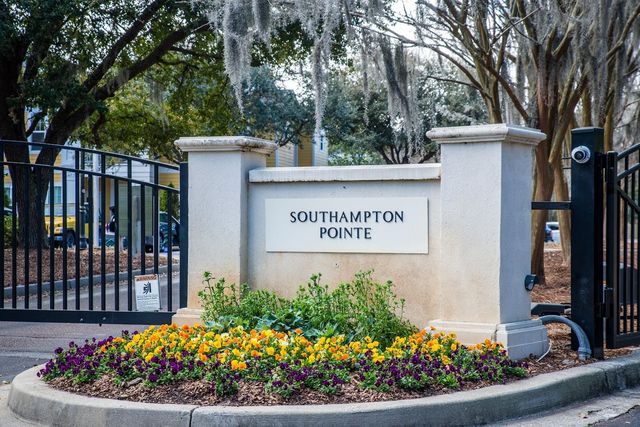 2322 Chatelain Way, Mount Pleasant, SC 29464