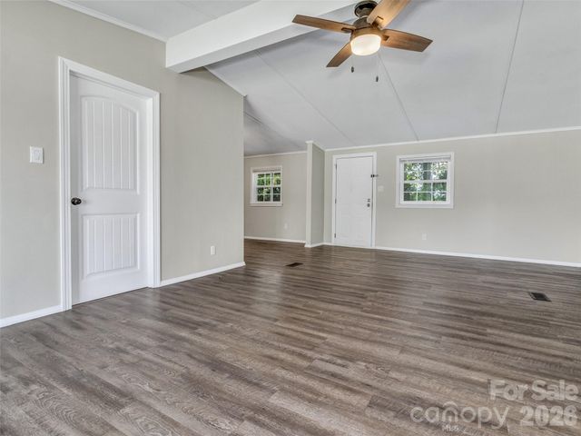 133 Kristey Lane, Hendersonville, NC 28792
