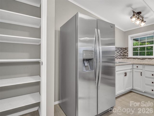 133 Kristey Lane, Hendersonville, NC 28792