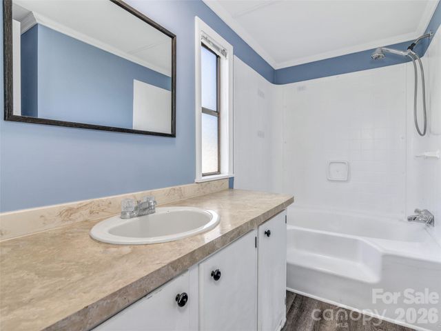 133 Kristey Lane, Hendersonville, NC 28792