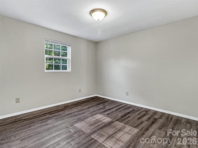 133 Kristey Lane, Hendersonville, NC 28792